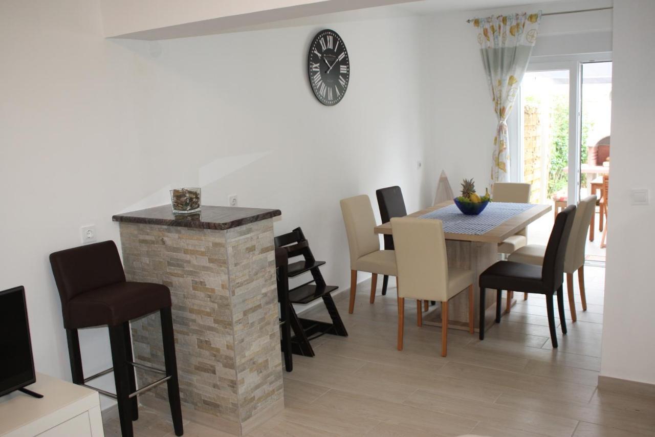 Holiday Home Radmila プレマントゥーラ エクステリア 写真