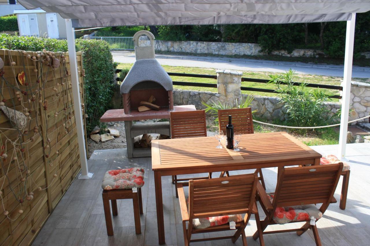 Holiday Home Radmila プレマントゥーラ エクステリア 写真
